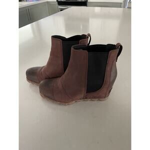 Sorel Women's EUC Redwood Leather Lea Hidden Wedge Ankle Bootie Boots Size 7